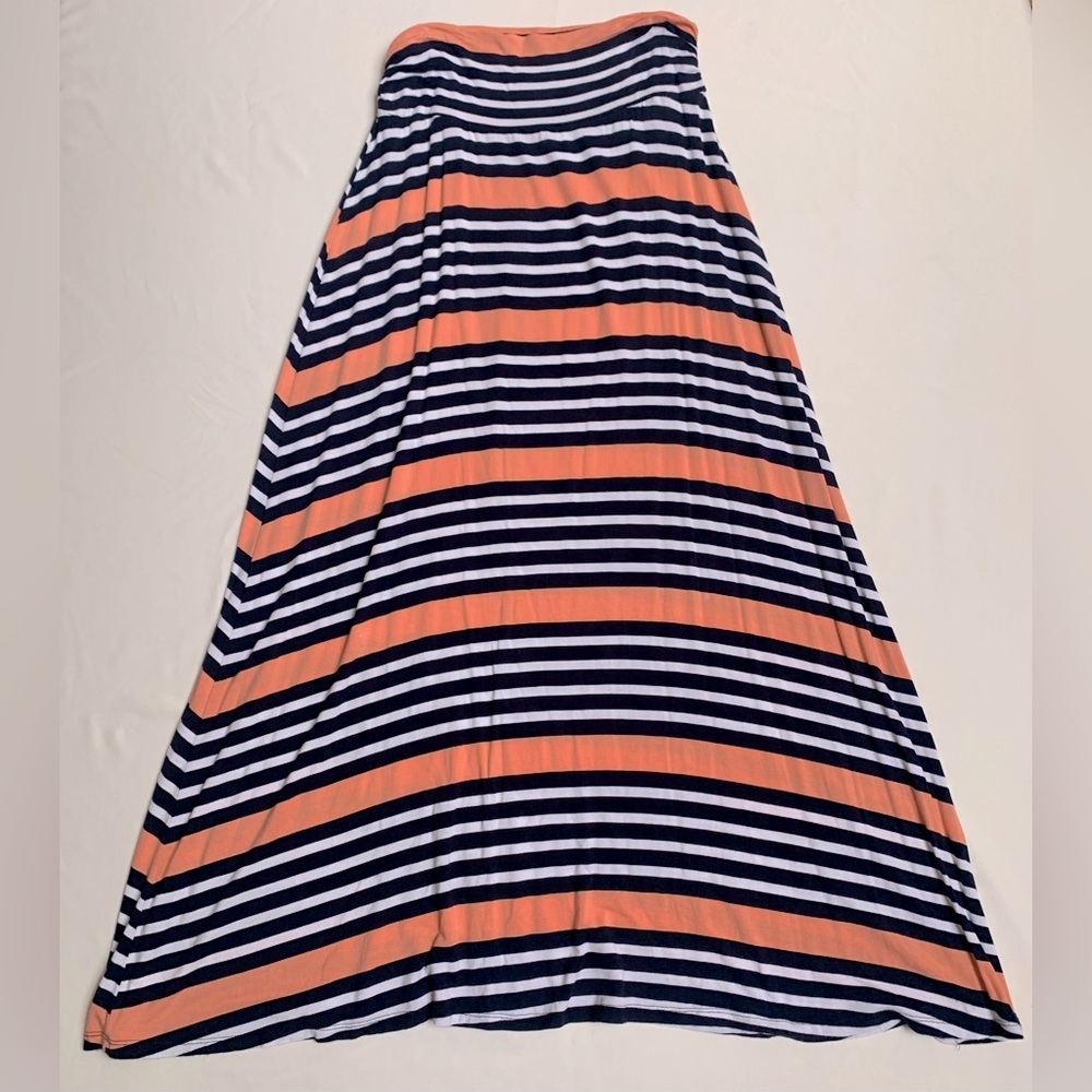 Merona Maxi Skirt • Size Woman’s Medium • Navy/Peach/White Stripes
